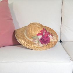 Straw Hat 