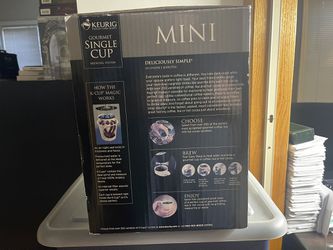 KEURIG MINI SINGLE CUP COFFEE MAKER Thumbnail