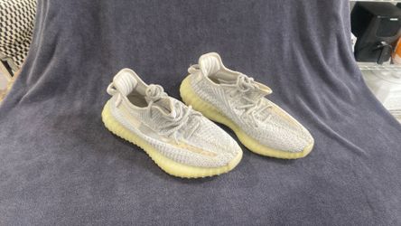 Boost Adidas “Yeezy” Women’s 5 1/2 size Gray