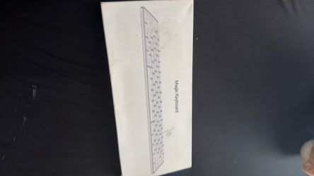 Apple Keyboard