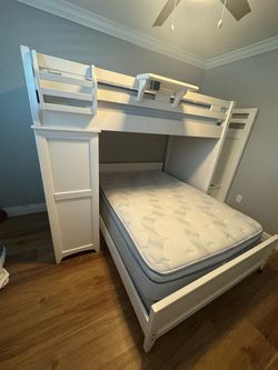 Solid Wood Bunkbed and