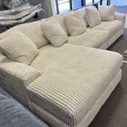 LINDYN IVORY 3-PIECE RAF SECTIONAL