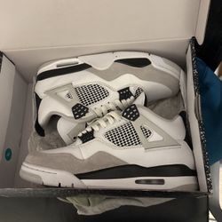 Military Black Jordan 4 Size 9.5 