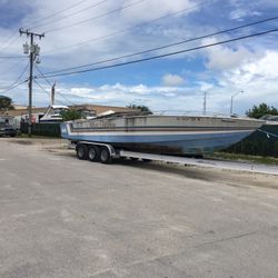 cigarette flat deck 1978 cigarette racing team 35 mistress flat deck for Sale in Hialeah, FL