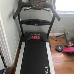 Sole treadmill