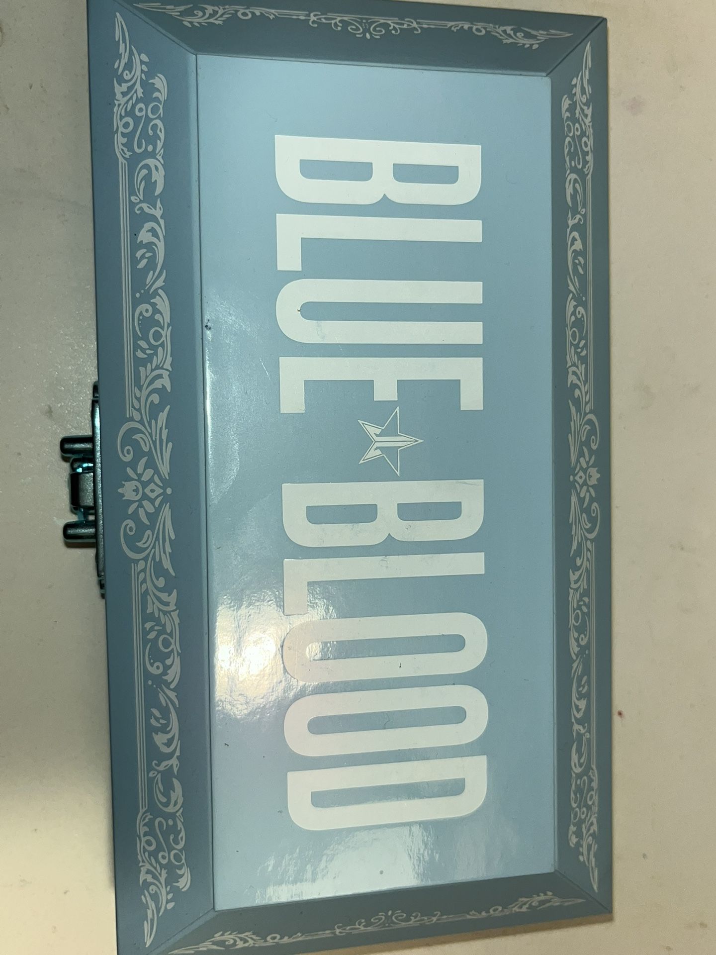 Jeffrey Star Blue Blood Eyeshadow Palette