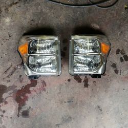 2015 Ford F250 Head Lamps