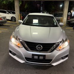 2017 Nissan Altima 2.5 SV 