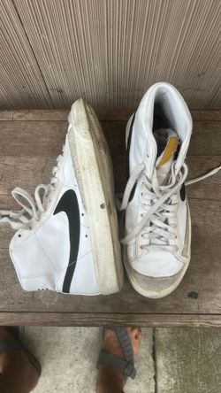 NIKE WOMEN BLAZER MID 77 CZ1055 100  W7.5