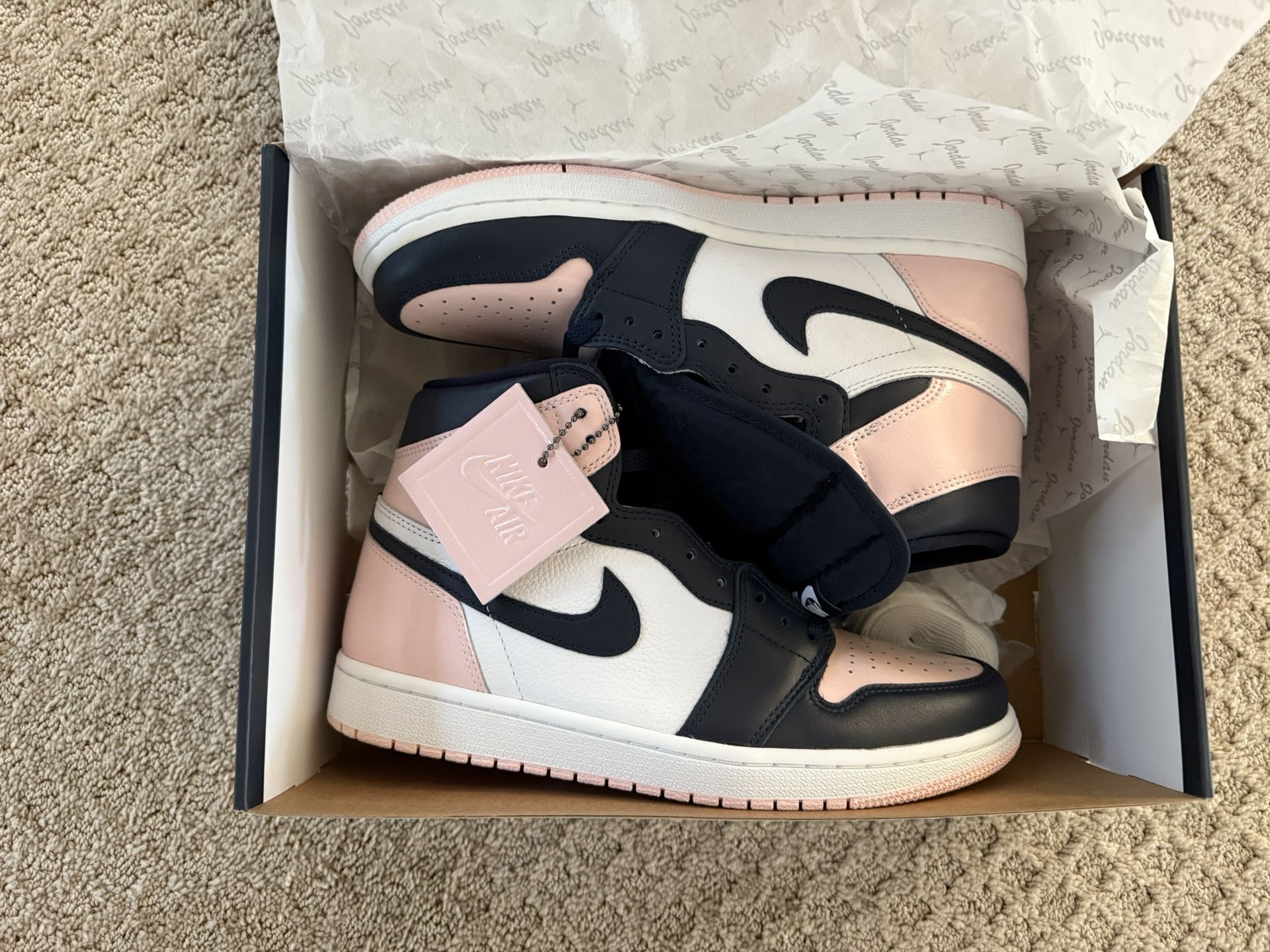 Wmns Air Jordan 1 Retro High OG SE Bubble Gum