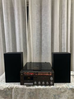 Vintage Linwood Radio Record player in good conditions works cassette spins slow