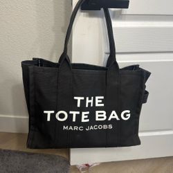 Marc Jacob’s Canvas Tote Bag 