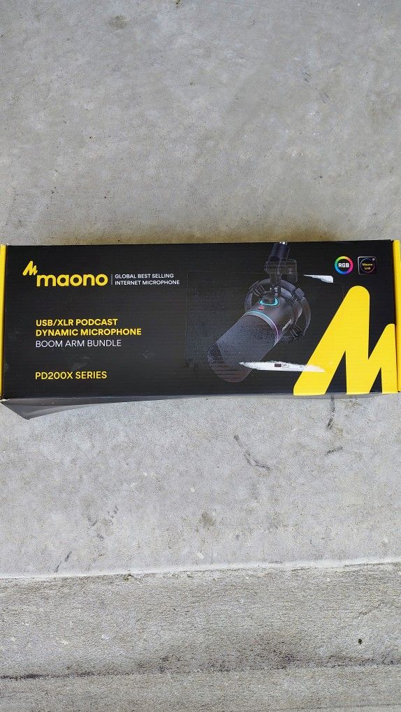 Maono Mic With Stand