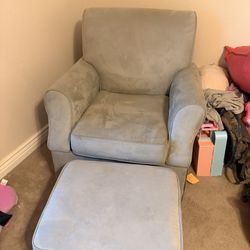 Light Grey Rocking Chair With Ottoman 