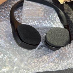 4 Headphones  For GMC Or Chevy