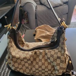 Gucci Large Jockey Hobo Bag. 