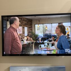 Samsung 32 inch Smart Tv