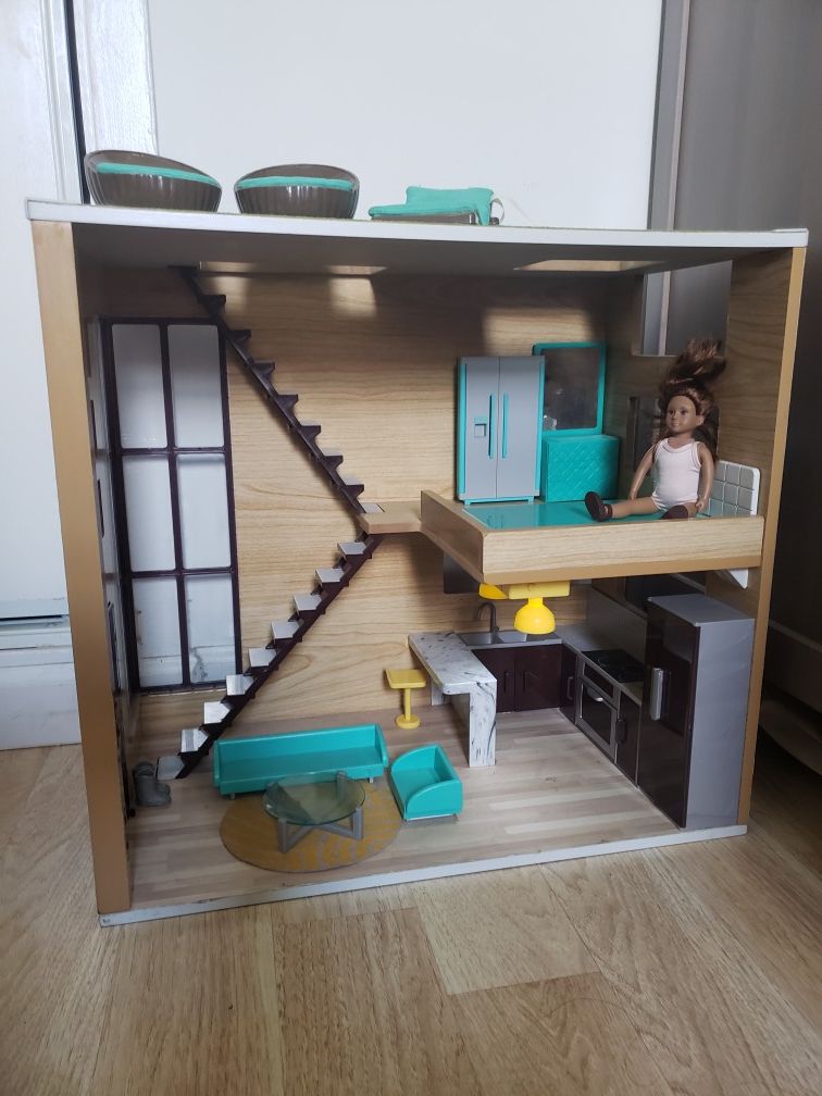 Lori sales doll house