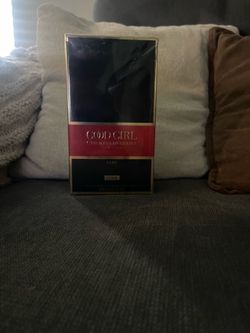 Good girl perfume throw offers