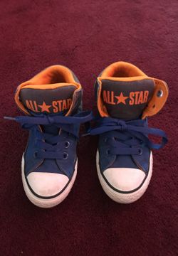 Boys converse