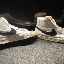Nike Blazer Sneakers - Size 9
