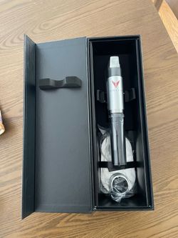 Coravin 1000 wine preservation system
