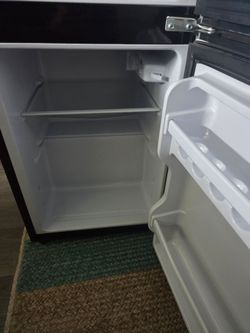 Bodare Mini Fridge with Freezer – Good Condition
