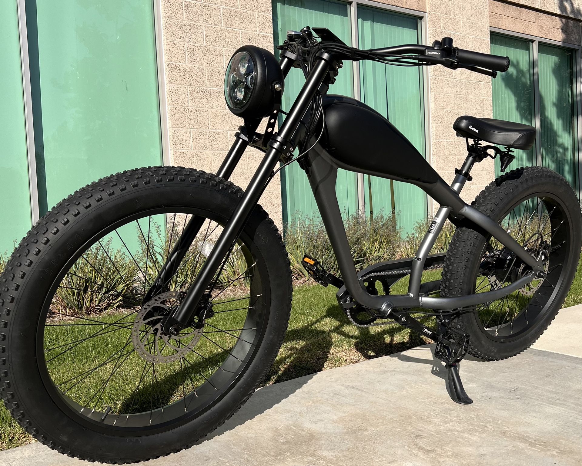 1000 Watt Electric Beach Cruiser Style E-Bike, 28mph, 17.5ah Battery
