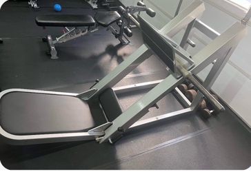 Cybex Linear OG Leg press plate load machine