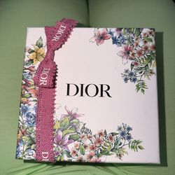 Miss Dior Eau De Parfum Gift Set 50ml + Travel Spray | Brand New