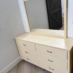 6 Drawers Dresser With Mirror