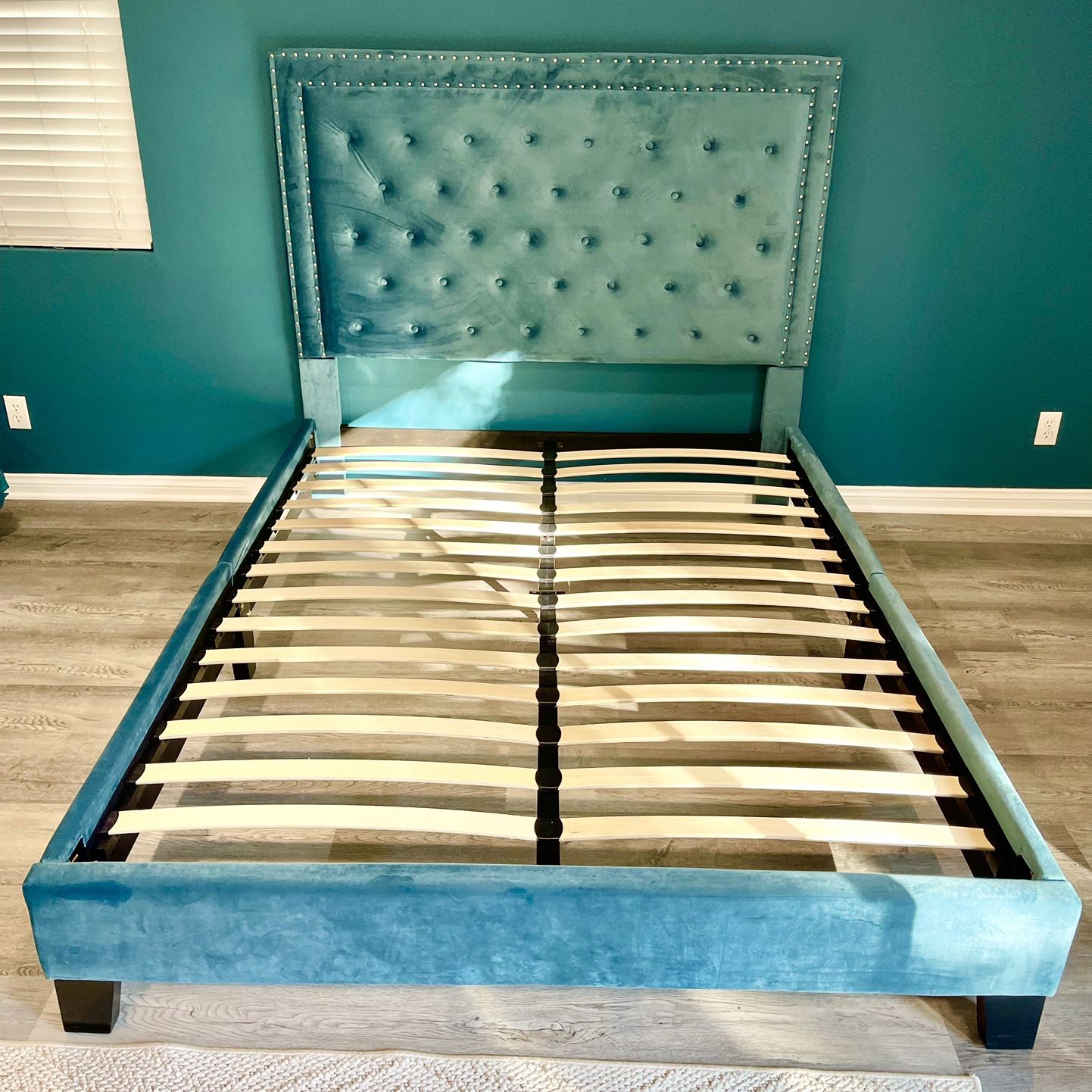 New Queen size blue velvet Tufted Headboard And Bed Frame With Nailheads