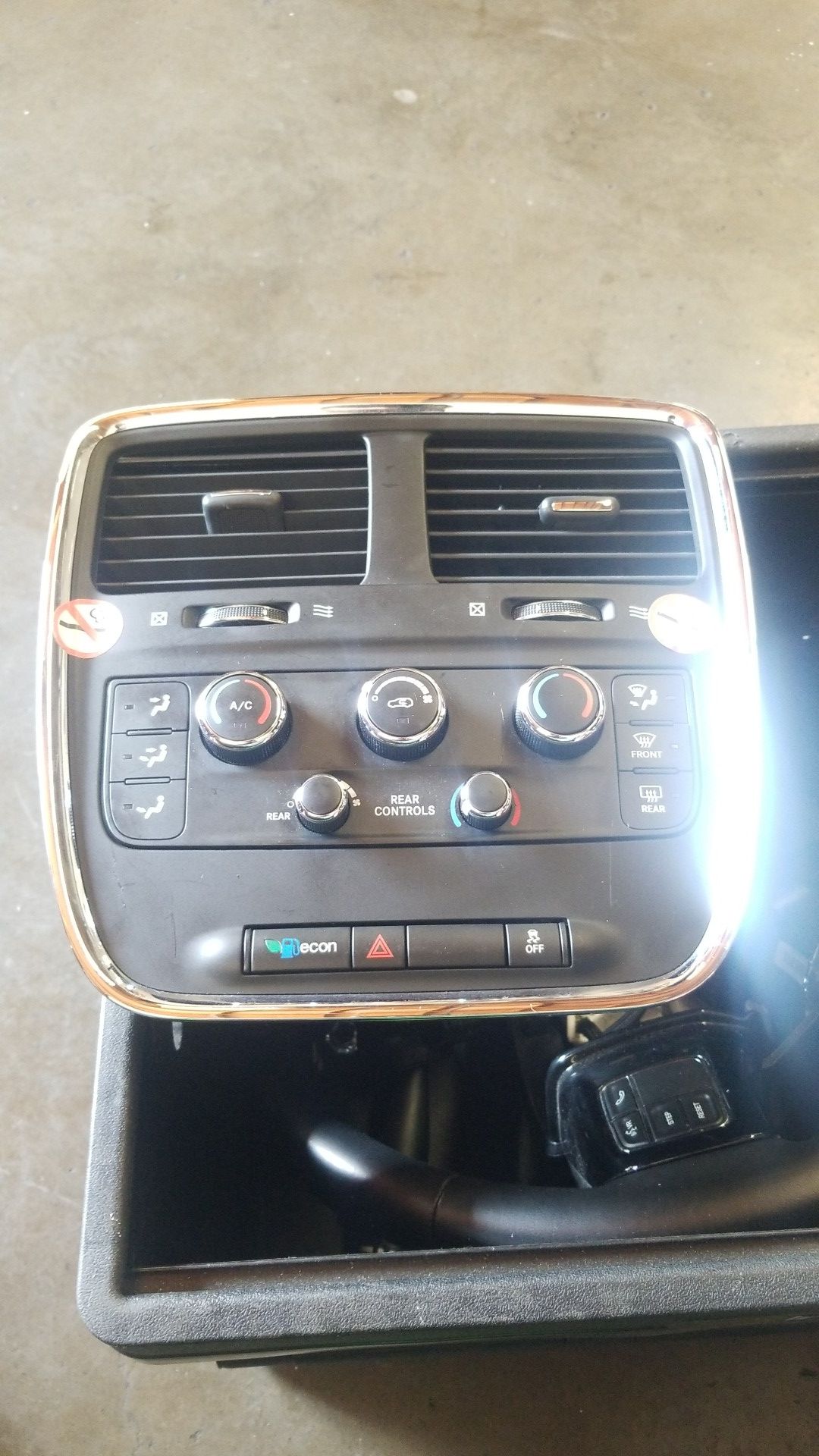 2011-2016 Dodge Caravan Temperature Climate Control & AC Heater-Vent Air Outlet Right and Left p55111240aj 1SQ51DX9AJ x2 (CP129)