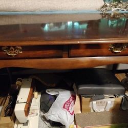 Table/Desk w/2 Drawers