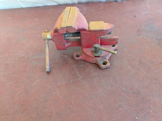 Bench vice 3-1/2 inch