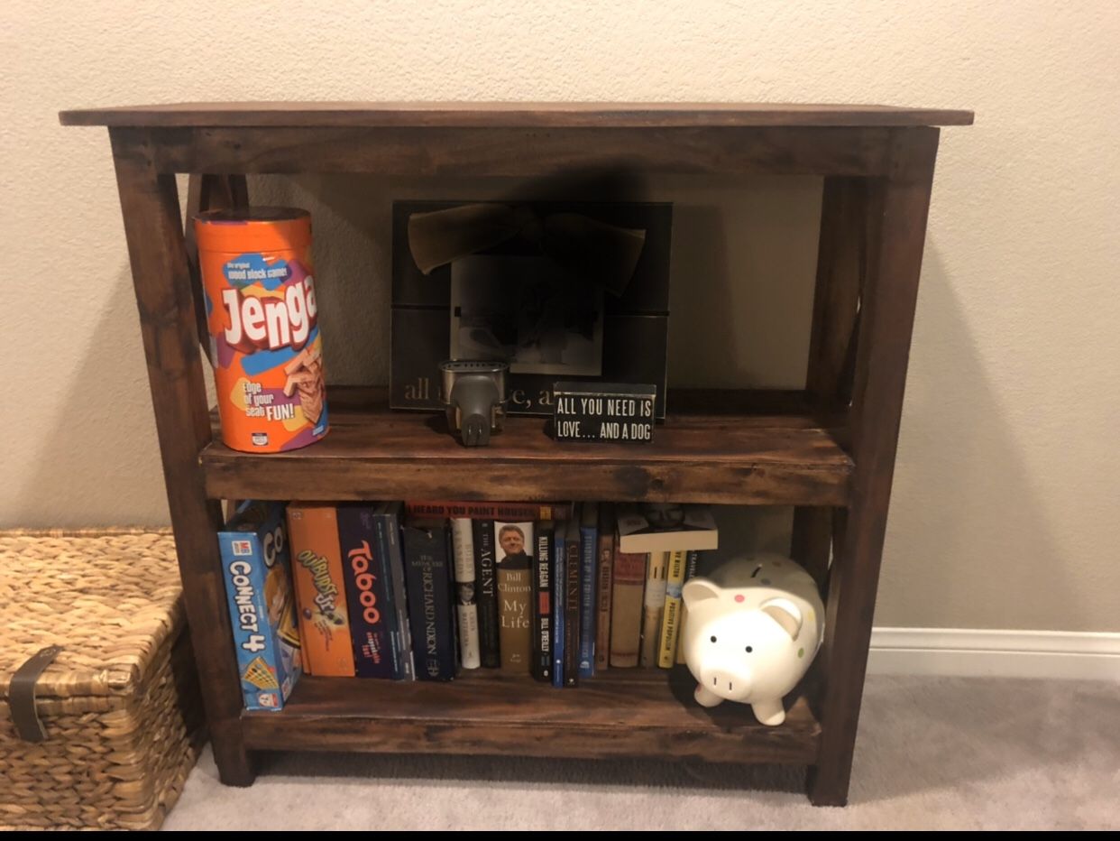 Wood book shelf (like new)