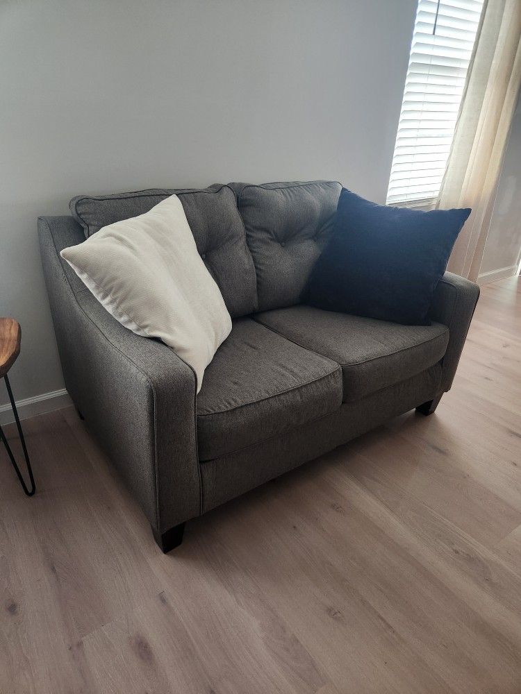 Gray Cloth Loveseat And Sofa