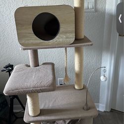 Cat tree