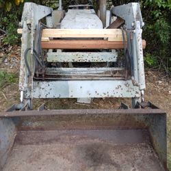 Ford Front End Loader Implement  W/Bucket +  Hydraulics 