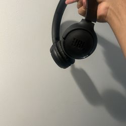 JBL headphones 