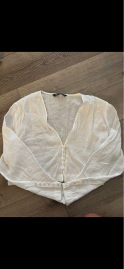 Zara White Button-Front Cropped Blouse