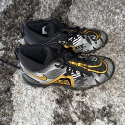 Youth Football Cleats