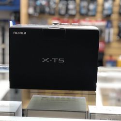 Fujifilm X-T5 40mp Camera Body