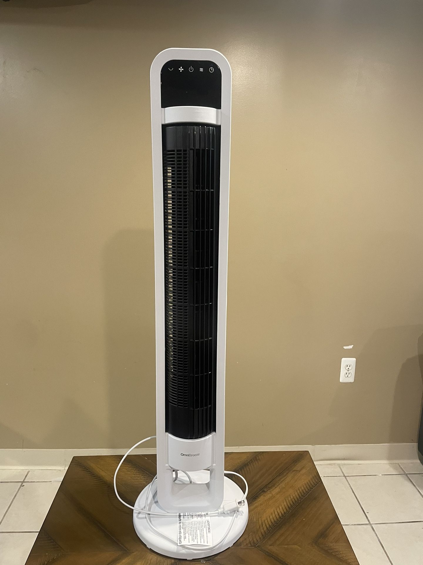 Omnibrezze 40” Digital Tower ( Remote Included)