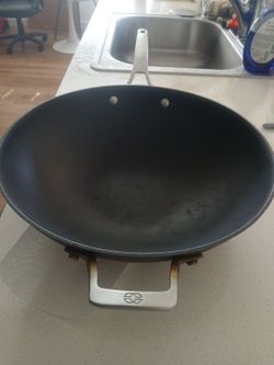 Calphalon Wok Large