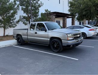 Chevy & Toyota 20 inch wheels/rims