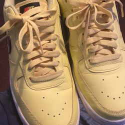 Nike Air Force 1
