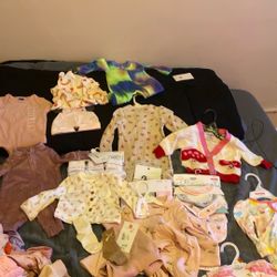 Brand new baby clothes, all sizes from newborn to 2T
