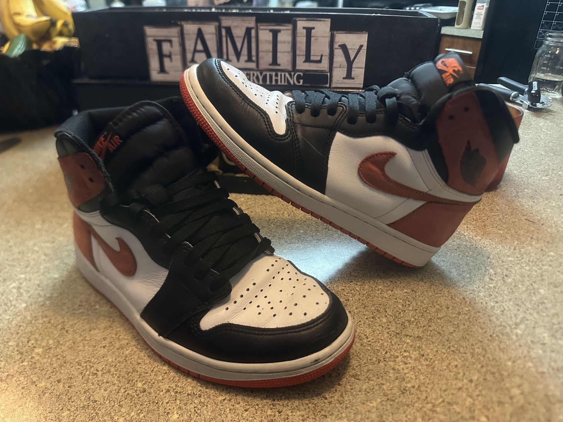 Air Jordan 1 Track red 8