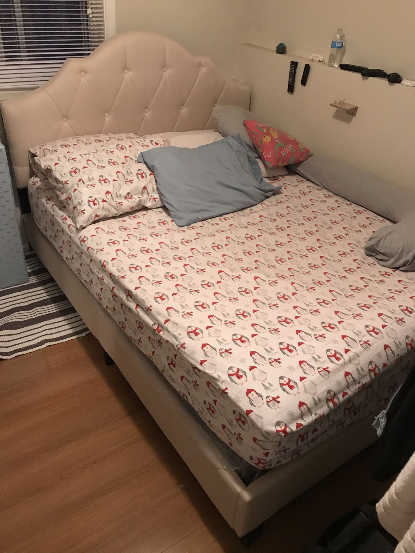 Queen size bed frame w/brand new box spring